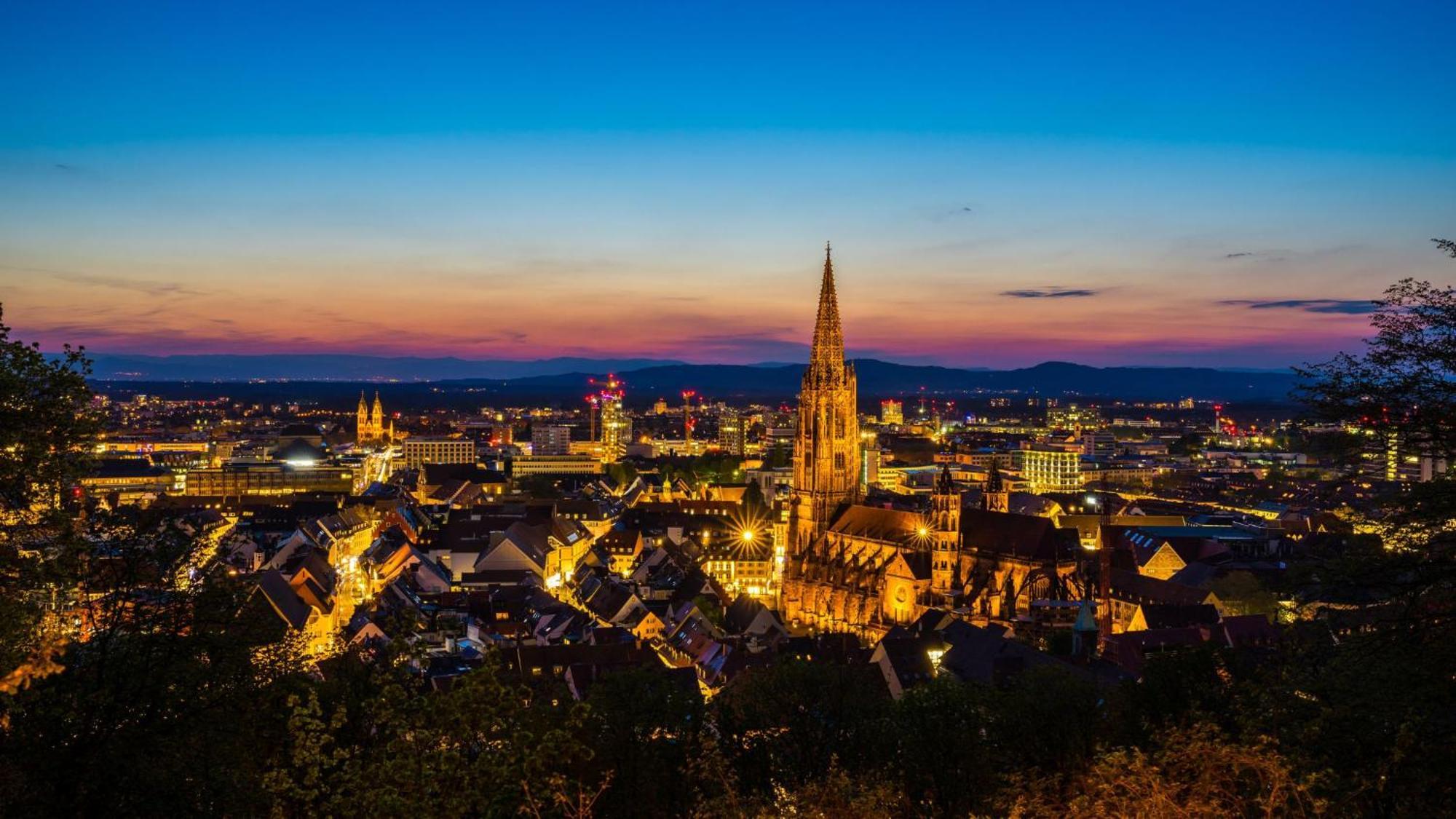 Ferienwohnung Muenster, Sehr Zentral Freiburg im Breisgau Ngoại thất bức ảnh